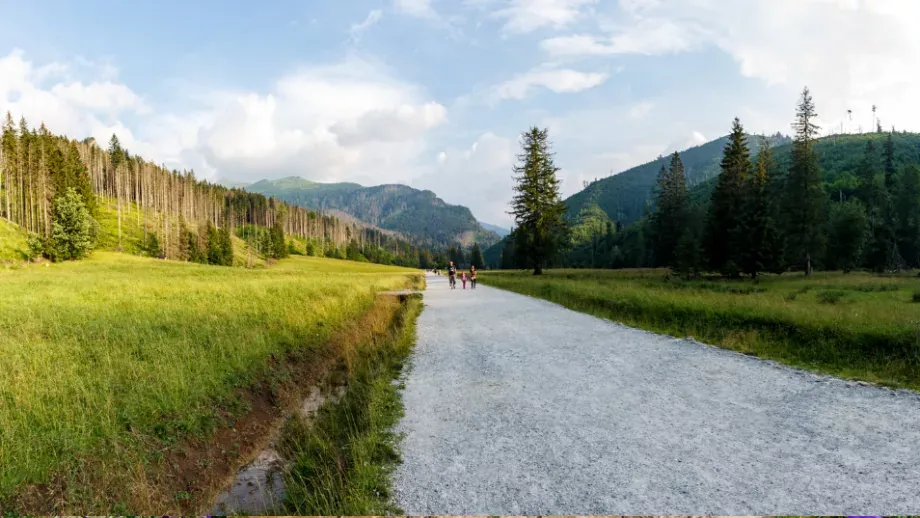 Dolina Kościeliska – jaskinie i spacer dla całej rodziny