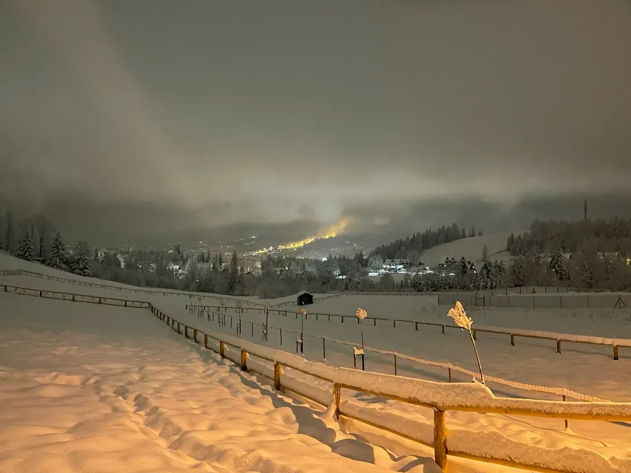 Zakopane zimową nocą